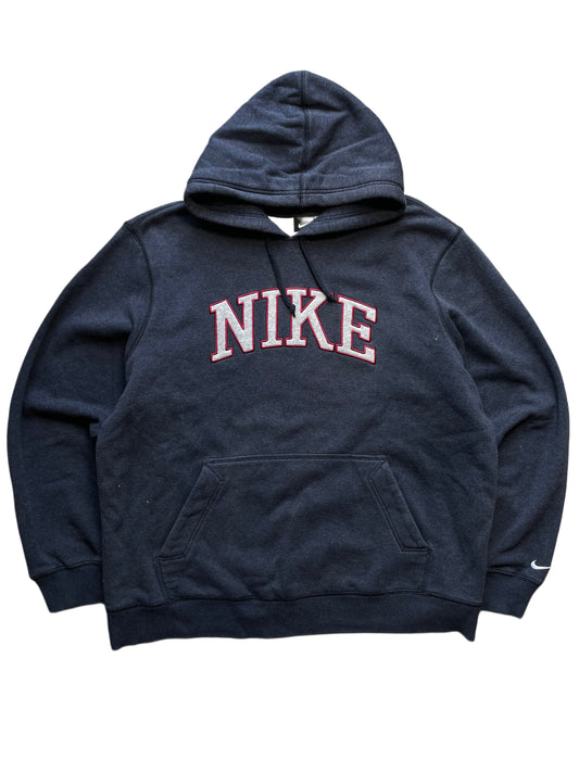 Nike Hoodie mit Embroidered Logo und Swoosh (XL)