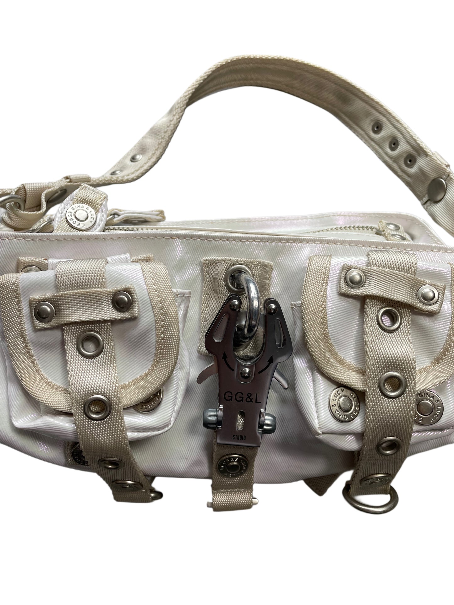 George Gina & Lucy Tasche "Betty Bullet"